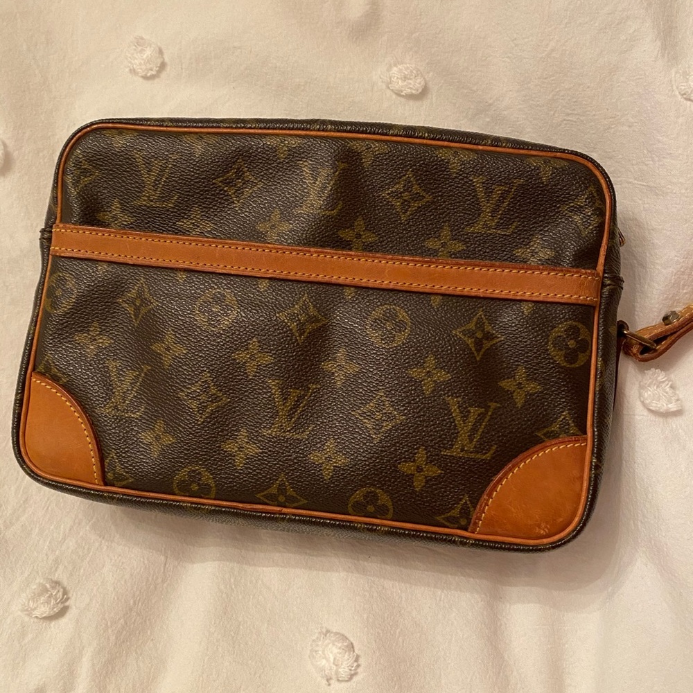Authentic Louis Vuitton Trocadero